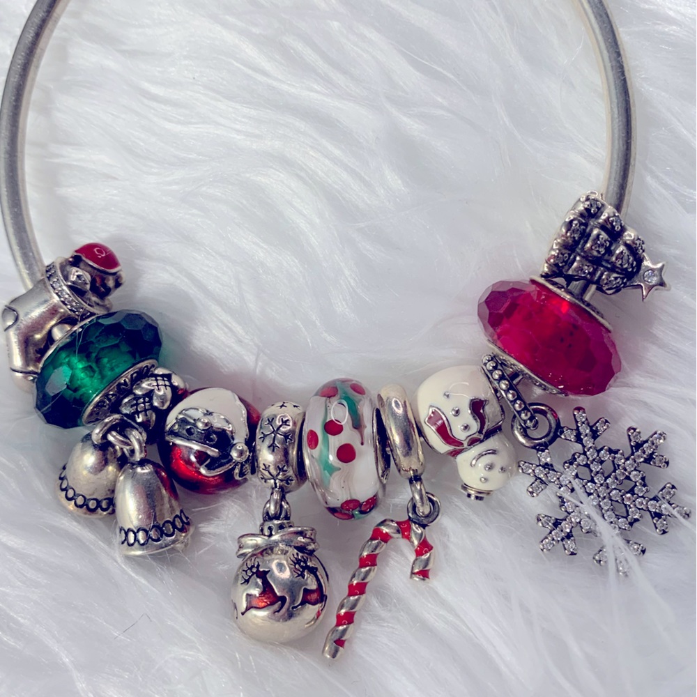 Pandora Silver Eleven Charm Christmas Bracelet w/Pouch and Free Gift Wrap.